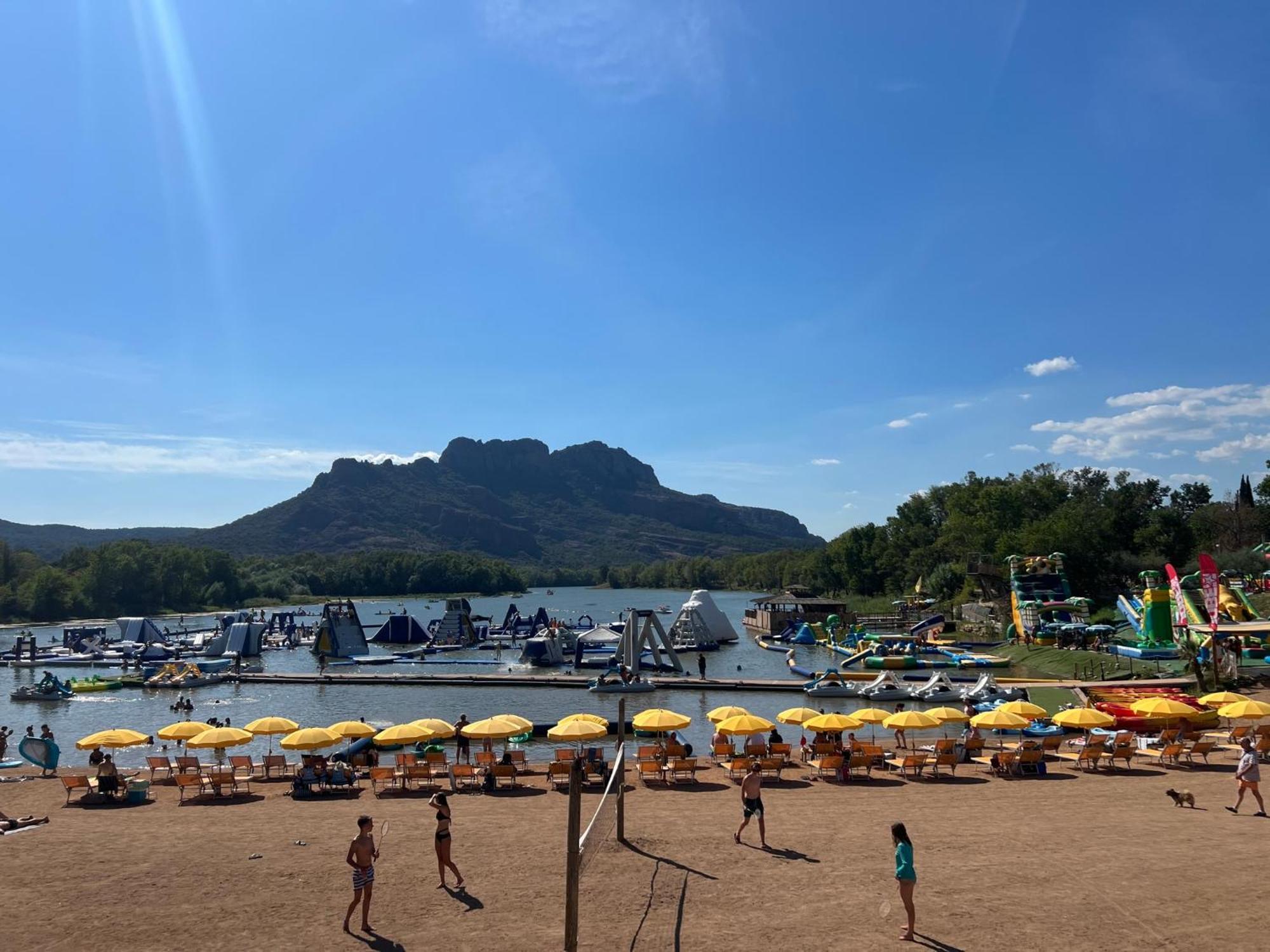 ロクブリューヌ・シュル・アルジャンLa Bastide Saint Pierre T2 - Jardinアパートメント エクステリア 写真
