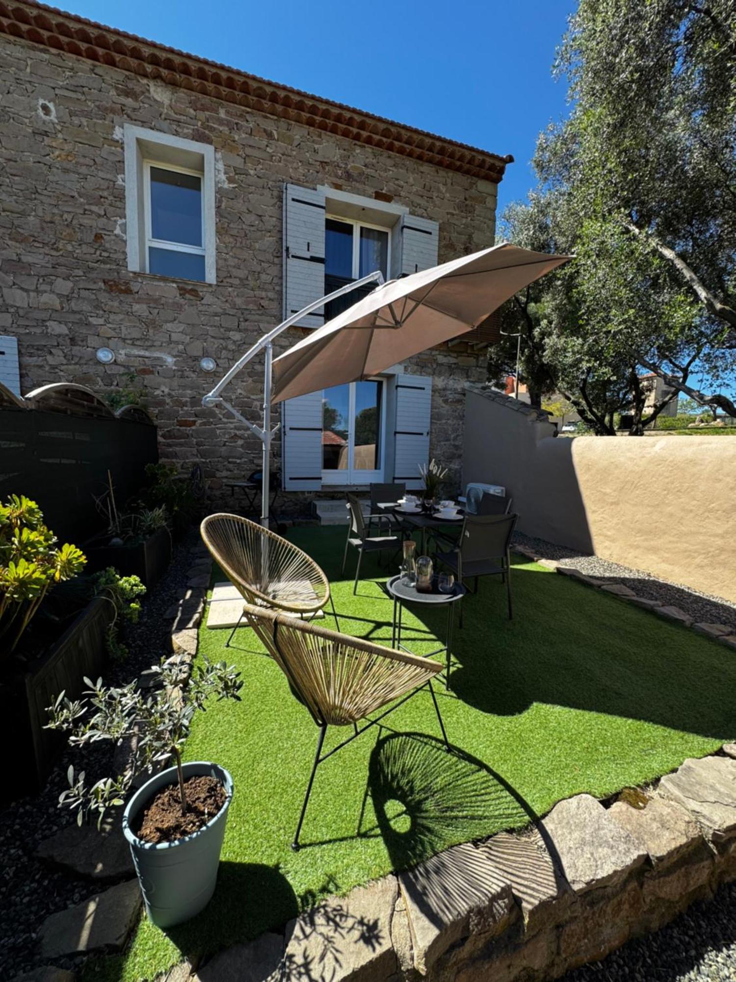 ロクブリューヌ・シュル・アルジャンLa Bastide Saint Pierre T2 - Jardinアパートメント エクステリア 写真